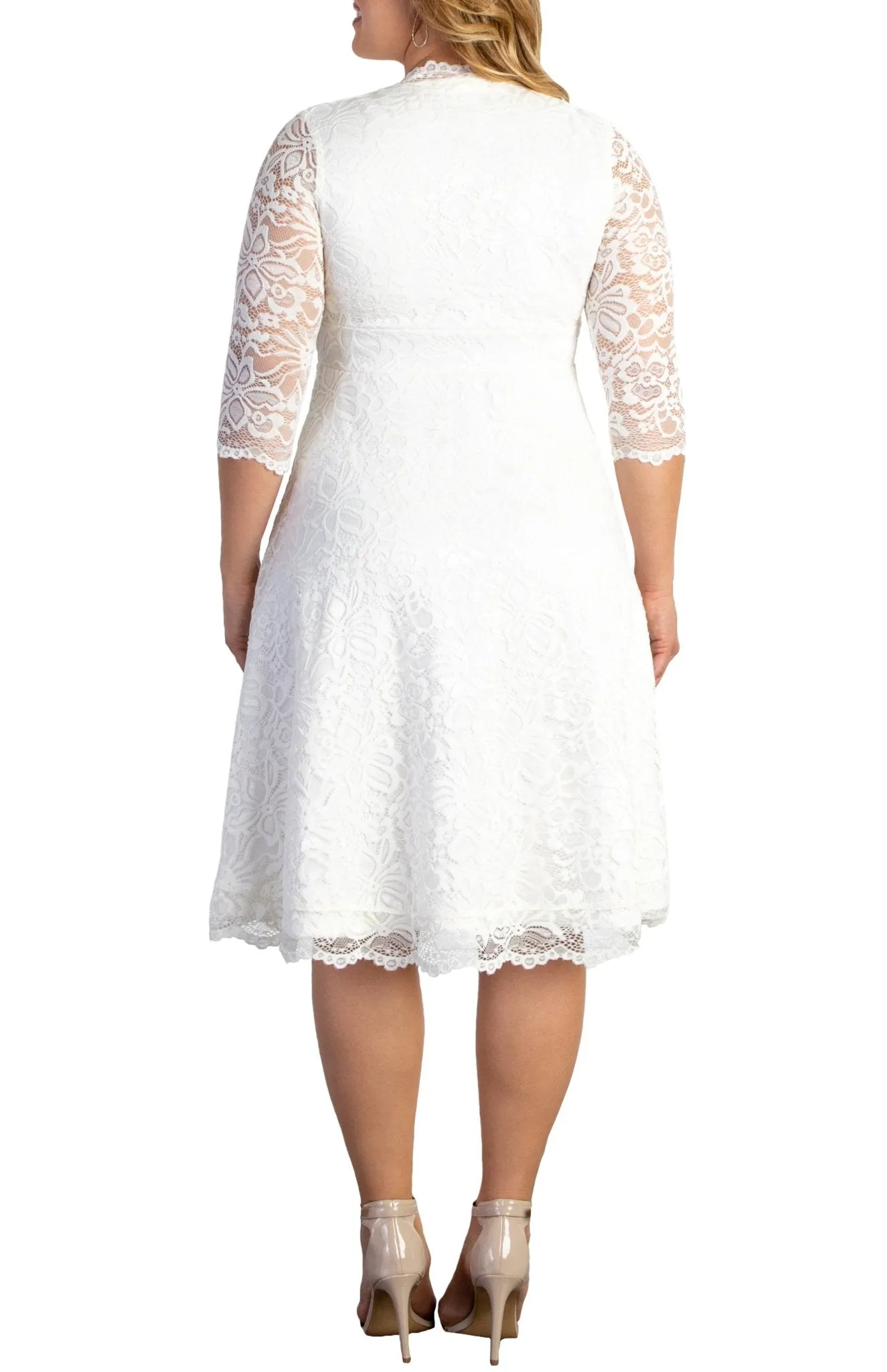 Bella Lace Dress - Plus