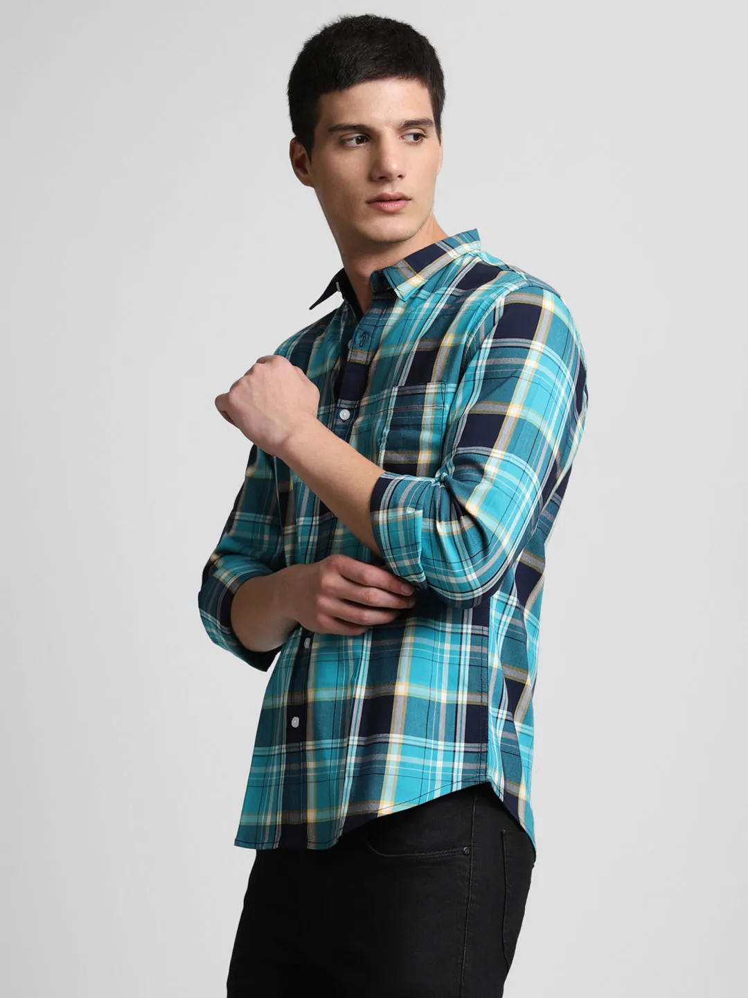 Men's Blue Checkered Full Sleeve Casual Shirts