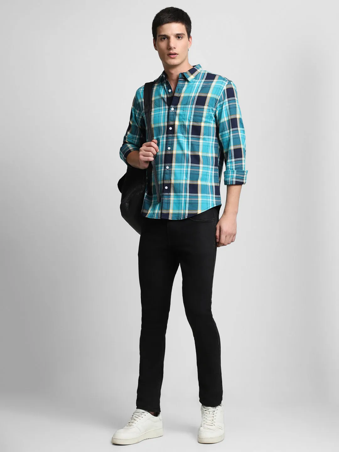 Men's Blue Checkered Full Sleeve Casual Shirts